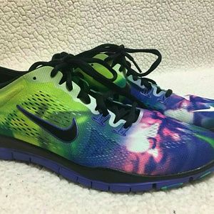 **SOLD ** Nike Free 5.0